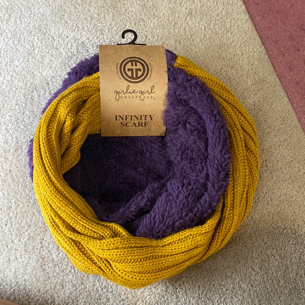 Infinity scarf
